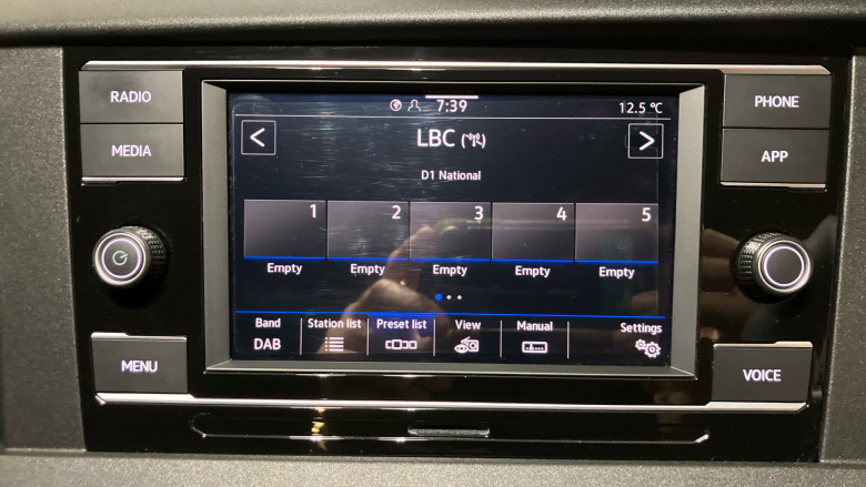 Volkswagen Transporter T32 Lwb Diesel 2.0 TDI 150 Highline Kombi Van DSG